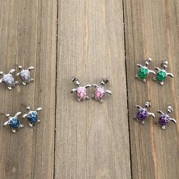 Petal Pink Fire Opal Sea Turtle Earrings - Picture 5 of 6